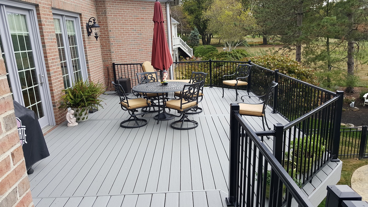 Custom-deck-in-West-Chester-OH