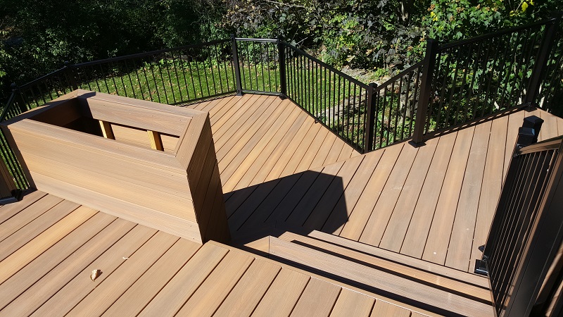 Amenities for your Dayton deck.