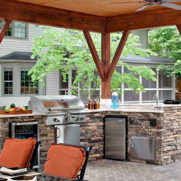 Outdoor kitchen