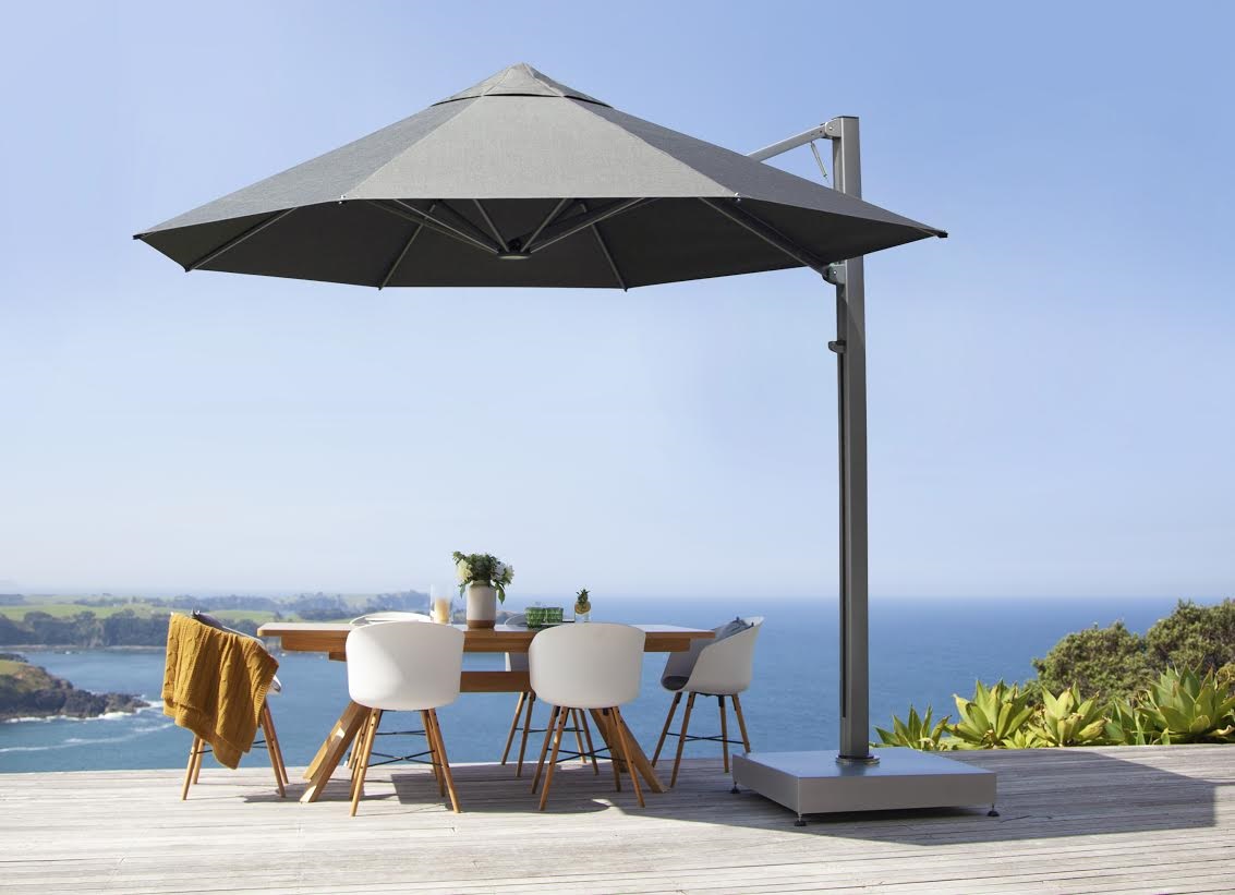 Outdoor umbrella