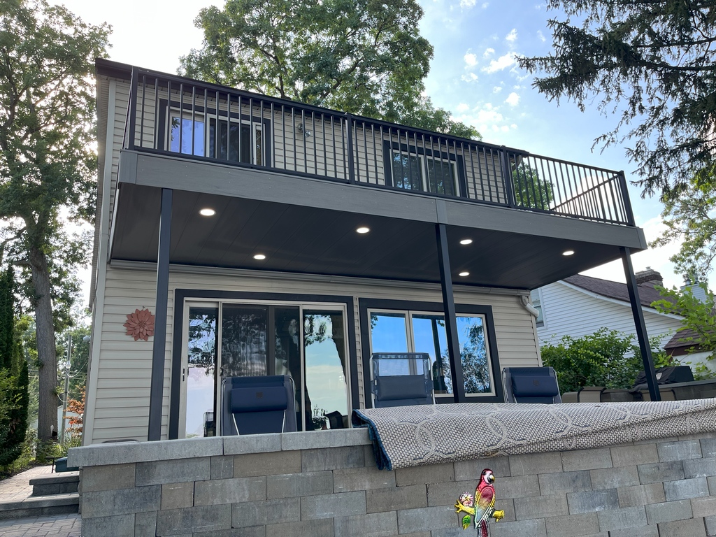 outdoor deck on the back of a house