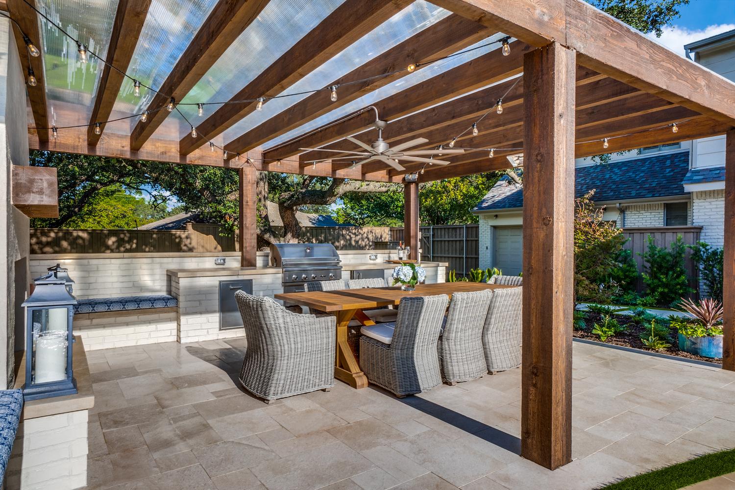 outdoor kitchen