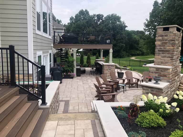 outdoor living combination in galena